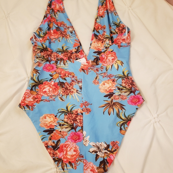 Adriana Iglesias Deep V Floral Stretch Silk Bodysuit - Picture 14 of 16